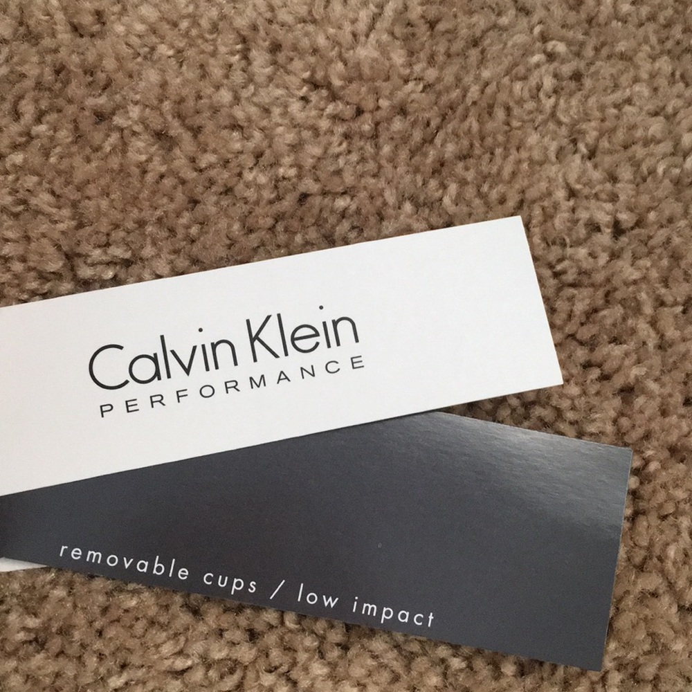 “Calvin Klein” sport bra, brand new with tags, M - Picture 2 of 4